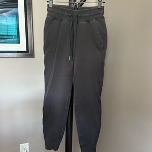 Lululemon Women’s Gray Jogger